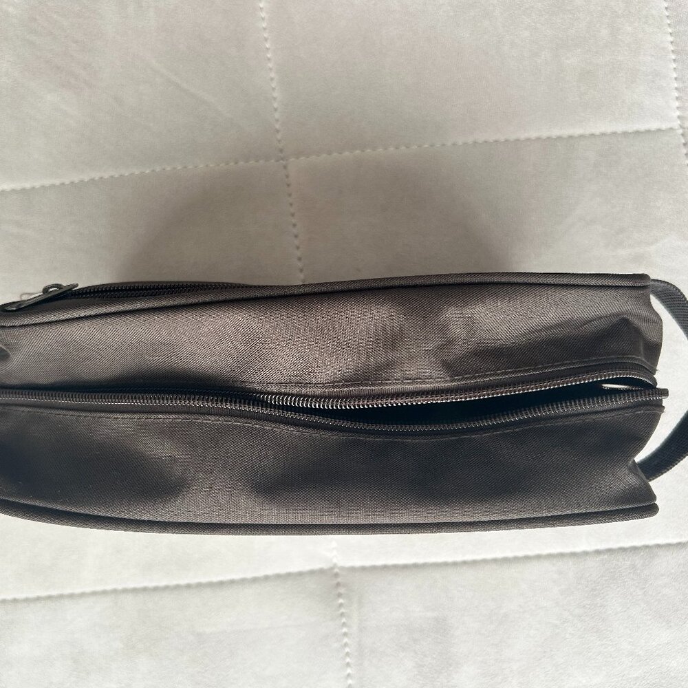 Everyman Jack Toiletry Bag - Picture 4 of 4